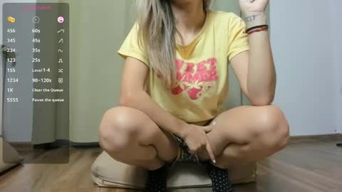 Snapshot of 1nwardly_beauty chatting on 05-09-26, 06:57 molly online show from 05-09-26, 06:57