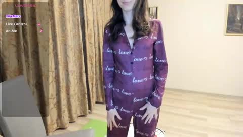 Snapshot of 1nwardly_beauty chatting on 05-18-26, 06:47 molly online show from 05-18-26, 06:47