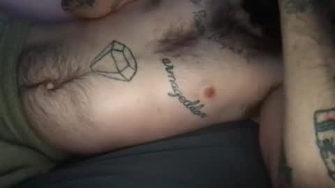 Snapshot of 1ofthegoodguys chatting on 10-05-25, 04:49 1ofthegoodguys online show from 10-05-25, 04:49