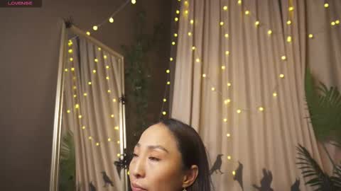 Snapshot of 1reisatumi chatting on 10-30-25, 01:23 Rei online show from 10-30-25, 01:23