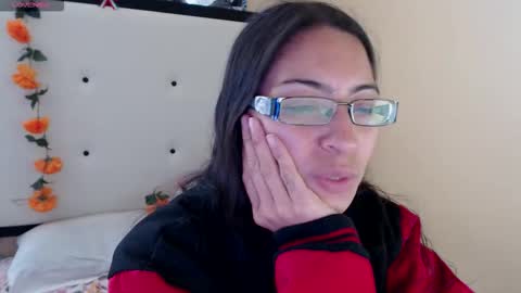 Snapshot of 1sasha_grey__1 chatting on 03-19-26, 07:51 paola online show from 03-19-26, 07:51