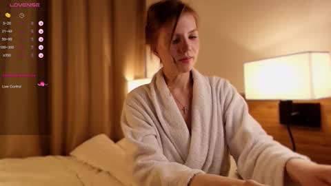 VICTORIA online show from 11-20-25, 01:28