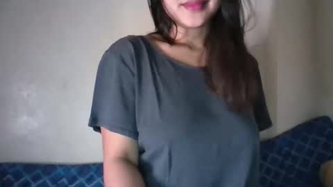 Snapshot of 1smile4u chatting on 03-21-26, 08:56 1smile4u online show from 03-21-26, 08:56