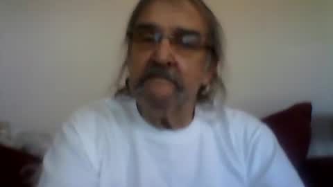 1valentine online show from 10-04-25, 03:43