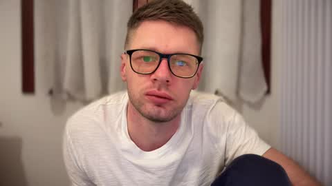 Romano online show from 01-16-25, 04:39