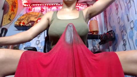 Snapshot of 21cmmusclecockts chatting on 04-17-26, 03:04 mharjorie online show from 04-17-26, 03:04