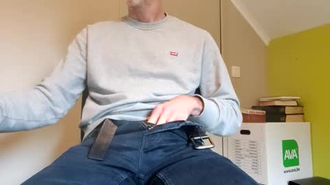 Snapshot of 22_acacia_avenue chatting on 02-28-26, 11:55 22_acacia_avenue online show from 02-28-26, 11:55