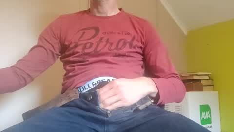 Snapshot of 22_acacia_avenue chatting on 04-02-26, 09:29 22_acacia_avenue online show from 04-02-26, 09:29