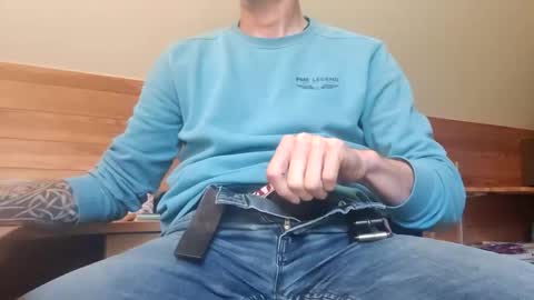 Snapshot of 22_acacia_avenue chatting on 04-08-26, 09:31 22_acacia_avenue online show from 04-08-26, 09:31