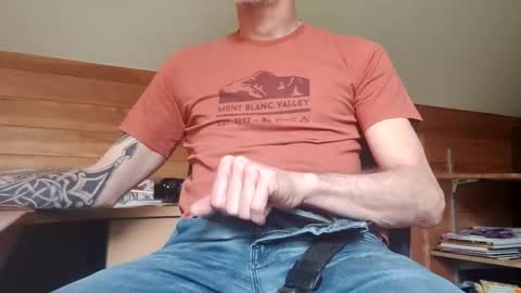 Snapshot of 22_acacia_avenue chatting on 04-10-26, 09:14 22_acacia_avenue online show from 04-10-26, 09:14