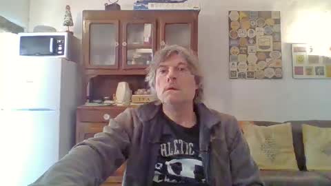 22esserre online show from 02-03-25, 01:19