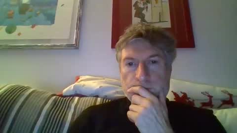 22esserre online show from 03-10-25, 10:45