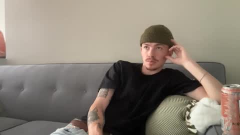 26sneakers online show from 11-16-25, 08:25