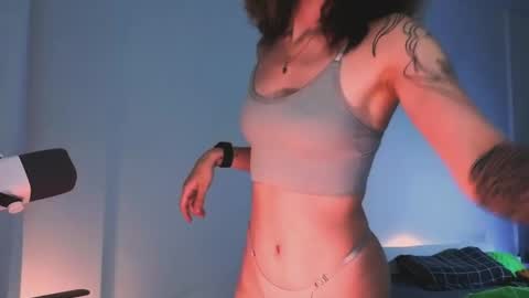 Snapshot of 2b_ chatting on 06-07-26, 01:10 Sasha weekend from 14 to 27 November online show from 06-07-26, 01:10