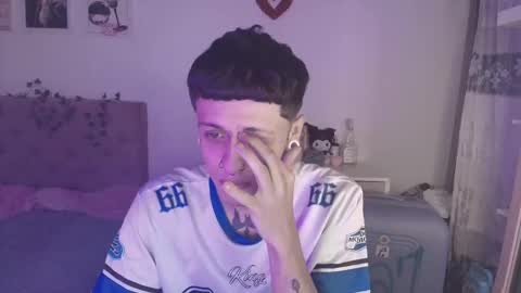 Snapshot of 2cb0y chatting on 09-14-25, 09:03 BAD online show from 09-14-25, 09:03