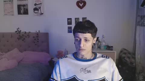 Snapshot of 2cb0y chatting on 09-27-25, 11:10 BAD online show from 09-27-25, 11:10