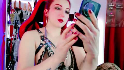 Snapshot of 2diamond_eyes chatting on 02-22-26, 05:19 Arianna online show from 02-22-26, 05:19