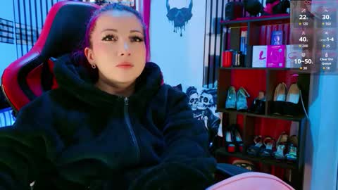 Snapshot of 2diamond_eyes chatting on 03-07-26, 05:37 Arianna online show from 03-07-26, 05:37