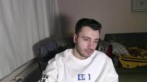 Snapshot of 2handsomeman chatting on 02-14-26, 01:57 Berk online show from 02-14-26, 01:57