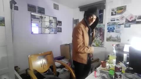 2l82agree online show from 09-26-25, 01:09