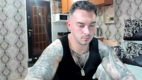2sexymuscles online show from 10-20-25, 08:20