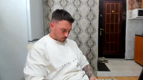 Snapshot of 2sexymuscles chatting on 05-15-26, 09:11 2sexymuscles online show from 05-15-26, 09:11