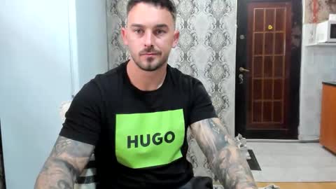 Snapshot of 2sexymuscles chatting on 05-25-26, 10:05 2sexymuscles online show from 05-25-26, 10:05