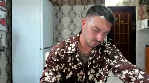 Snapshot of 2sexymuscles chatting on 06-16-26, 07:49 2sexymuscles online show from 06-16-26, 07:49