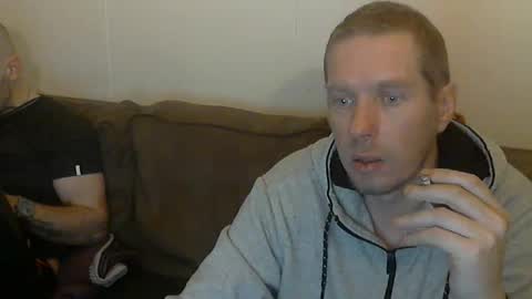 Snapshot of 2small4you83 chatting on 12-02-25, 04:02 2small4you83 online show from 12-02-25, 04:02