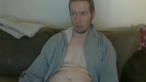 2small4you83 online show from 04-24-26, 01:02