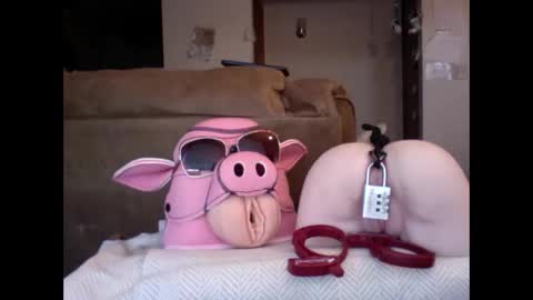 Snapshot of 2watchcock chatting on 02-25-26, 01:10 Str8 Edge online show from 02-25-26, 01:10