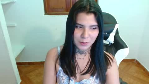 erika online show from 03-12-25, 10:07
