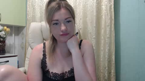 3sweetcandy3 online show from 05-09-26, 10:48