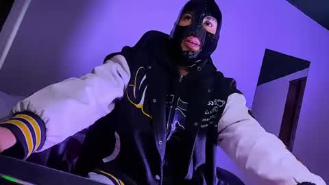 Snapshot of 3v1l_ chatting on 06-18-26, 10:36 E V I L online show from 06-18-26, 10:36