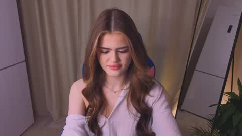 Snapshot of 404cutie chatting on 05-05-26, 05:37 Eva online show from 05-05-26, 05:37