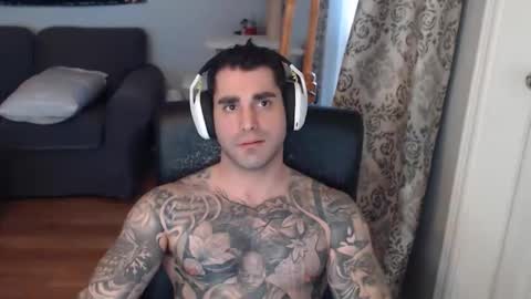 Snapshot of 420randomguy chatting on 02-16-26, 08:38 Anomander Rake online show from 02-16-26, 08:38