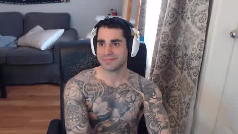 Snapshot of 420randomguy chatting on 02-24-26, 03:43 Anomander Rake online show from 02-24-26, 03:43