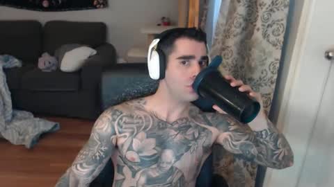 Snapshot of 420randomguy chatting on 04-03-26, 02:37 Anomander Rake online show from 04-03-26, 02:37