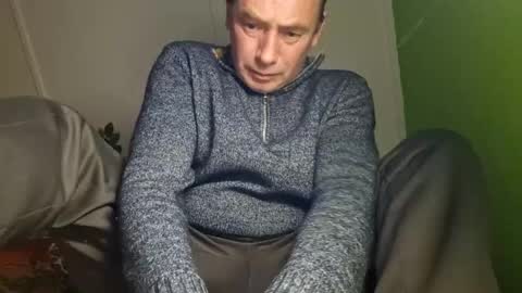 Snapshot of 42years chatting on 01-02-25, 03:51 42years online show from 01-02-25, 03:51
