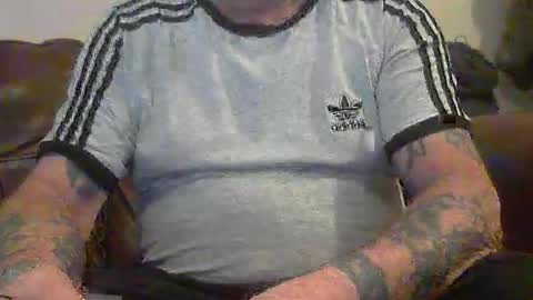 Snapshot of 50horn chatting on 02-09-25, 05:11 50horn online show from 02-09-25, 05:11