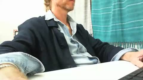 555tony555 online show from 11-04-25, 10:53