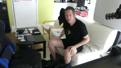 Snapshot of 55hotgboy chatting on 02-13-26, 03:08 Larese Carlo online show from 02-13-26, 03:08