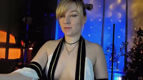 Snapshot of 5_in_one chatting on 12-29-24, 05:10 Sunshine online show from 12-29-24, 05:10