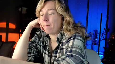 Snapshot of 5_in_one chatting on 01-14-25, 04:15 Sunshine online show from 01-14-25, 04:15