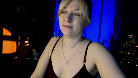 Snapshot of 5_in_one chatting on 01-27-25, 04:52 Sunshine online show from 01-27-25, 04:52