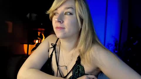 Snapshot of 5_in_one chatting on 02-03-25, 04:14 Sunshine online show from 02-03-25, 04:14
