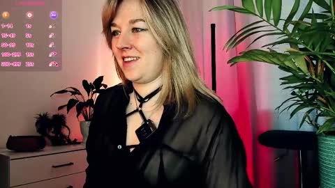 Snapshot of 5_in_one chatting on 04-09-26, 05:18 Sunshine online show from 04-09-26, 05:18