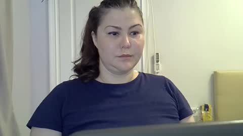 Snapshot of 5anna chatting on 09-15-25, 01:11 5anna online show from 09-15-25, 01:11