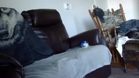 Snapshot of 66bear chatting on 12-20-25, 02:57 66bear online show from 12-20-25, 02:57