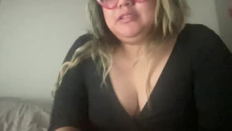 Snapshot of 69candyflowers chatting on 01-26-25, 02:45 69candyflowers online show from 01-26-25, 02:45